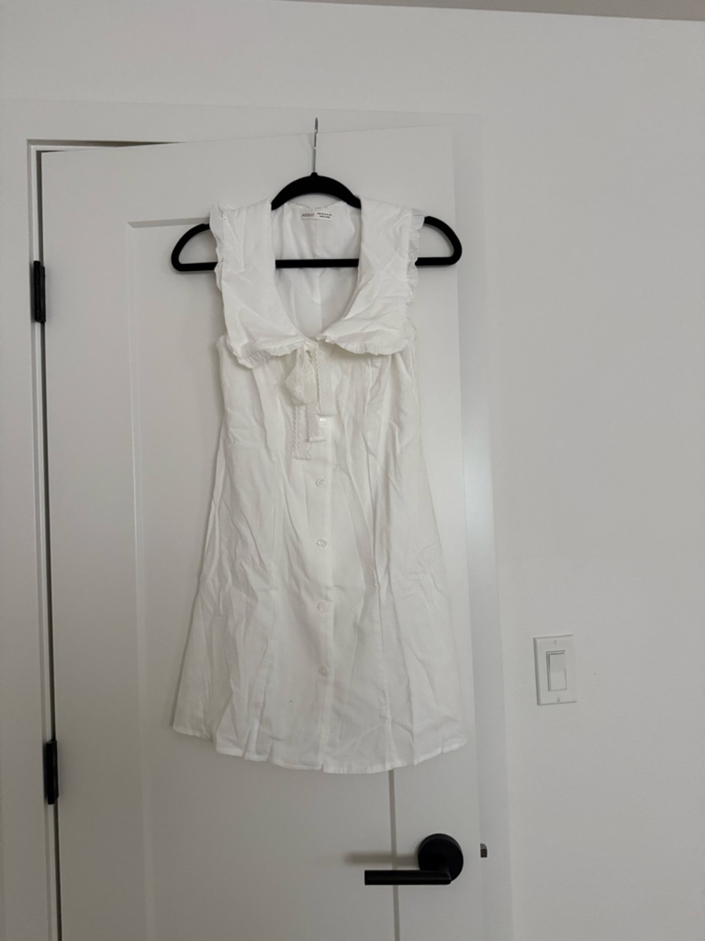 Zara White Sleeveless Mini Dress with Peter Pan Collar
